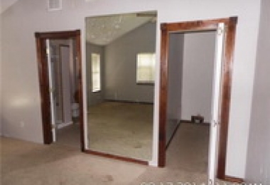 שירותי בניה ושדרוג של דירות בארה"ב: תמונת לפני של דירה ב - Oklahoma City - פסיפיק הולדינגז