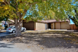 44560 Benald St Lancaster CA 93535