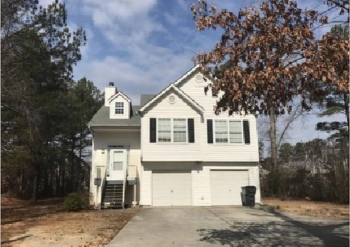 1303 Flat Shoals Rd, College Park, GA 30349