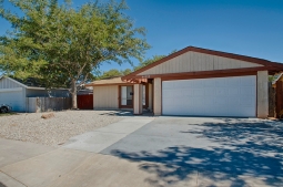 44202 4th St, Lancaster, CA 93535