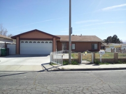 3748 W Ave K11 Lancaster CA 93535