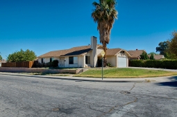 1001 E Nugent St, Lancaster, CA 93535