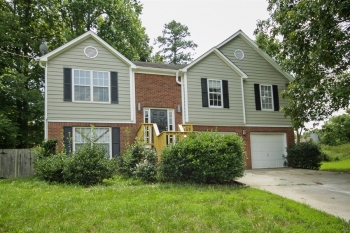 3671 Raiders Ridge Dr, Lithonia, GA 30038